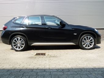 BMW X1 met MAK Iguan velgen in 18 inch 