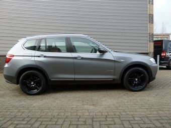 BMW X3 met Borbet XR zwart 18 inch velgen