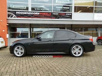 BMW 3 SERIE MET NIU BAYERN ZILVER 18 inch met winterbanden en TPMS sensoren