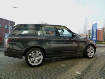 Range Rover GMP velgen type Dynamik silver 9.5x21 5x120 met Pirelli Scorpion winter 275/45/21