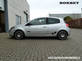 Borbet velgen type CW 4 zwart gepolijst in 17 inch met Dunlop Sportmaxx RT 205/40/17 banden 