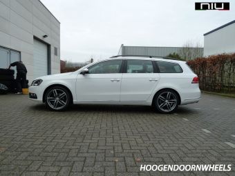 Niu Igolstadt 18 inch velgen antarciet gepolijst gemonteerd onder een VW Passat 