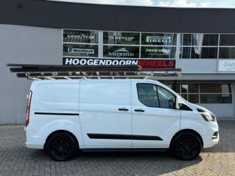 1AV ZX12 BLACK IN 18 INCH GEMONTEERD ONDER EEN FORD TRANSIT CUSTOM