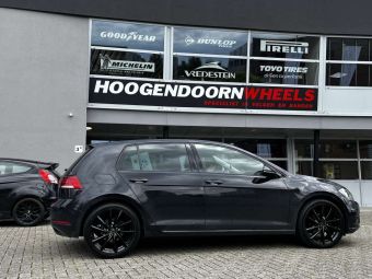 BORBET V BLACK IN 18 INCH GEMONTEERD ONDER EEN VOLKSWAGEN GOLF VII