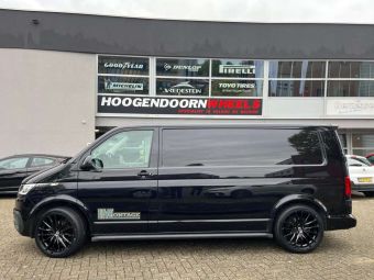 GMP WHEELS SPARTA BLACK IN 20 INCH GEMONTEERD ONDER EEN VOLKSWAGEN TRANSPORTER VI