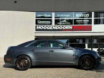 JR WHEELS JR44 PLATINUM BRONZE IN 19 INCH GEMONTEERD ONDER EEN CADILLAC CTS