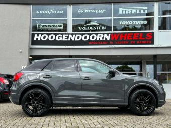 RC DESIGN RC27 IN 18 INCH BLACK GEMONTEERD ONDER EEN AUDI Q2